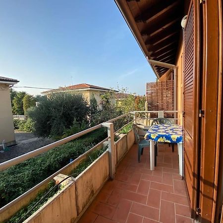 Family House With Free Parking, 450M From Beach Lazise Extérieur photo